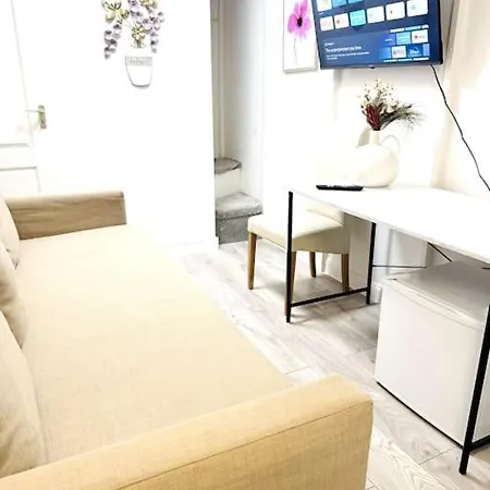 L2 Centre Loft With Ac Boedapest